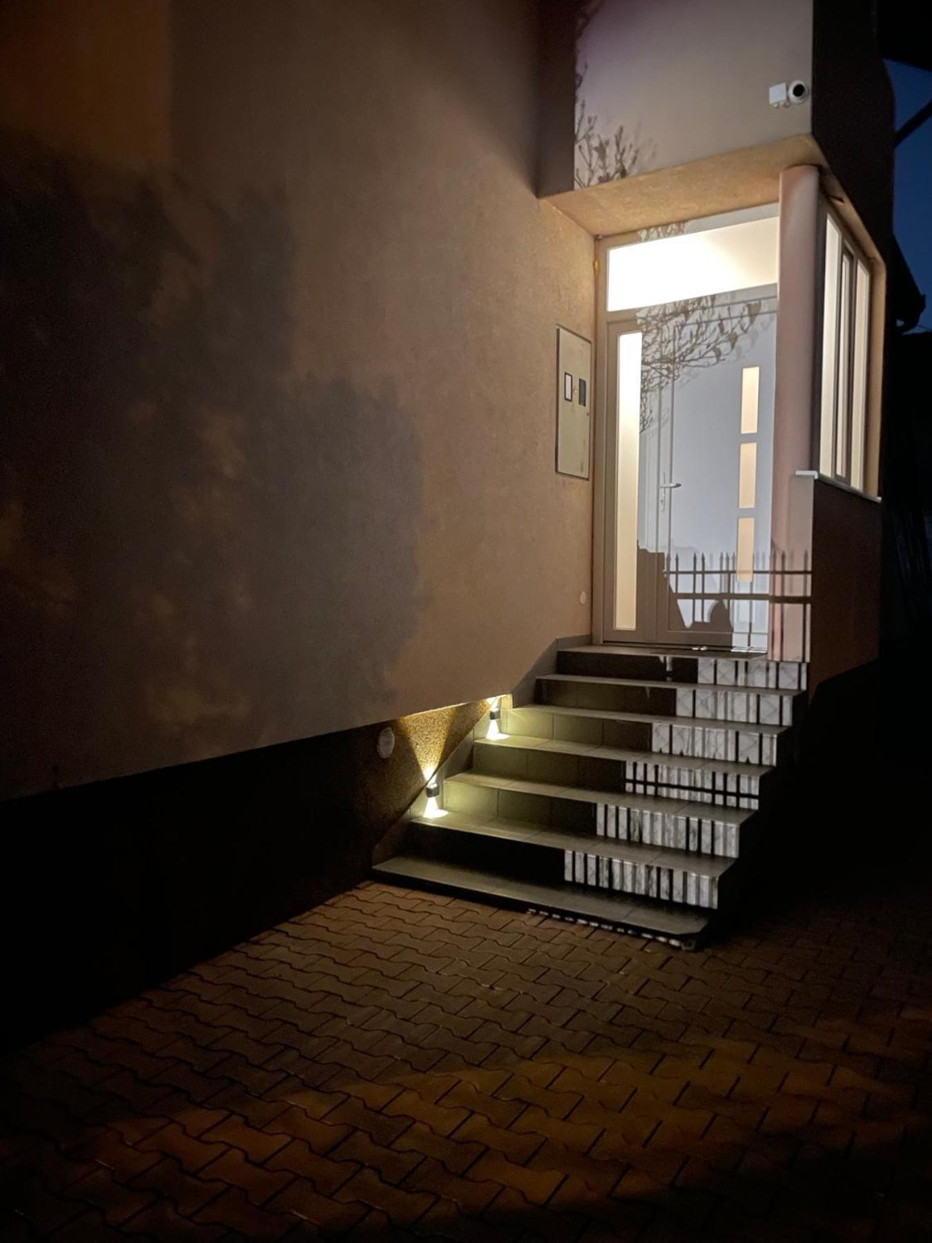 Deluxe Apartment Magnolia 2 Beograd Eksteriør billede